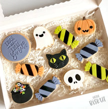 Little Biskut Ghost Stamp and Cutter Set
