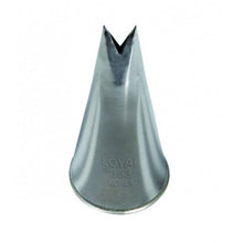 Loyal No 353 Medium Leaf Icing Tip