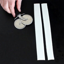 Loyal Double Wheel Cutter Plain & Serrated