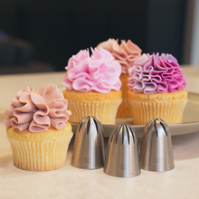 Loyal Moreish Ruffle Set